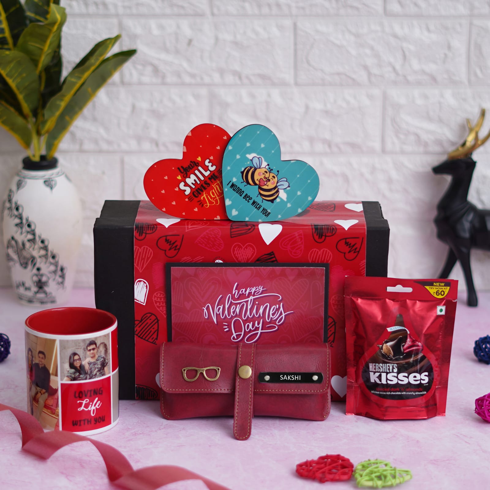 Personalised Delight Valentines Gift Hamper - Best Gift for Valentines - The Gifting Era 