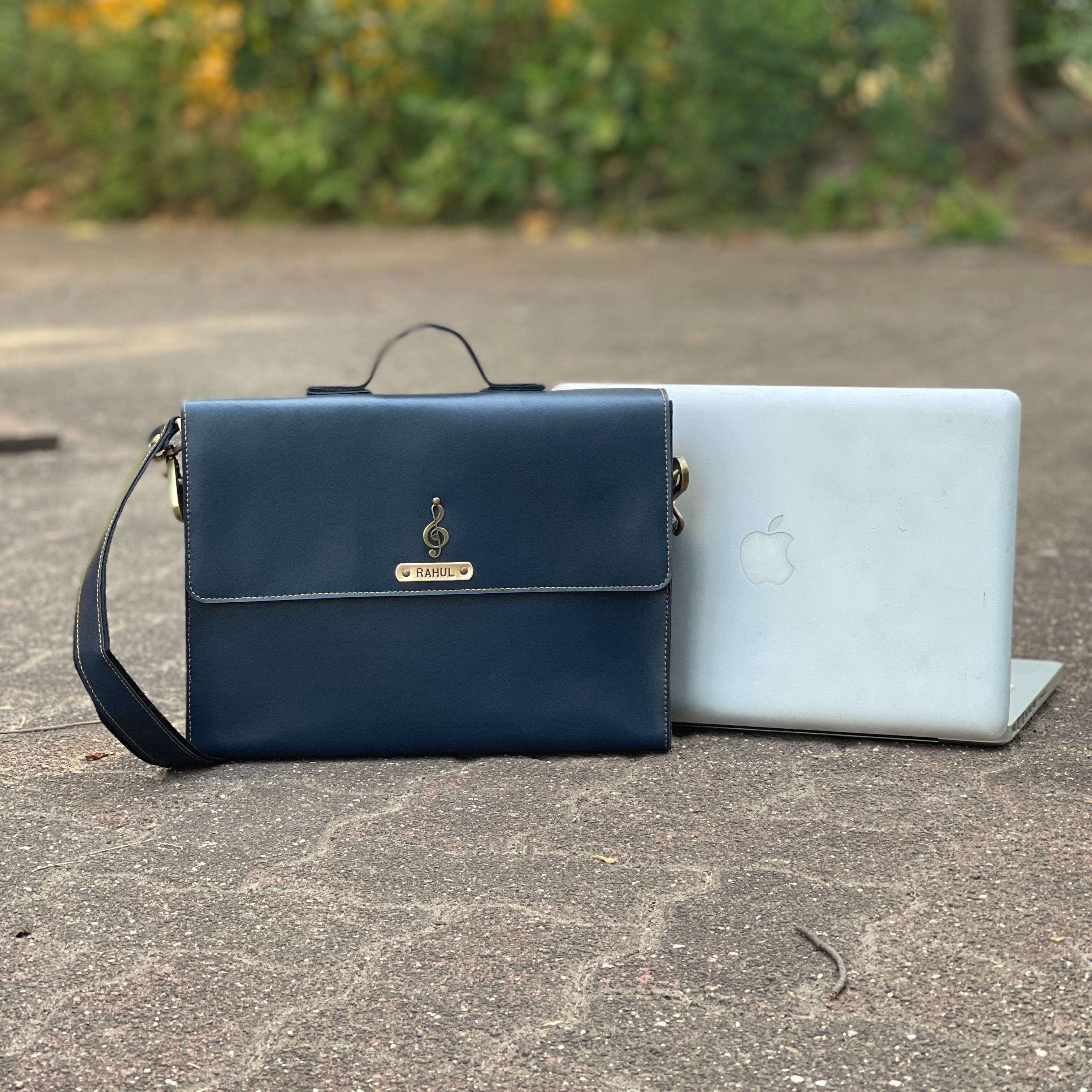 Personalised Laptop Bag - The Gifting Era