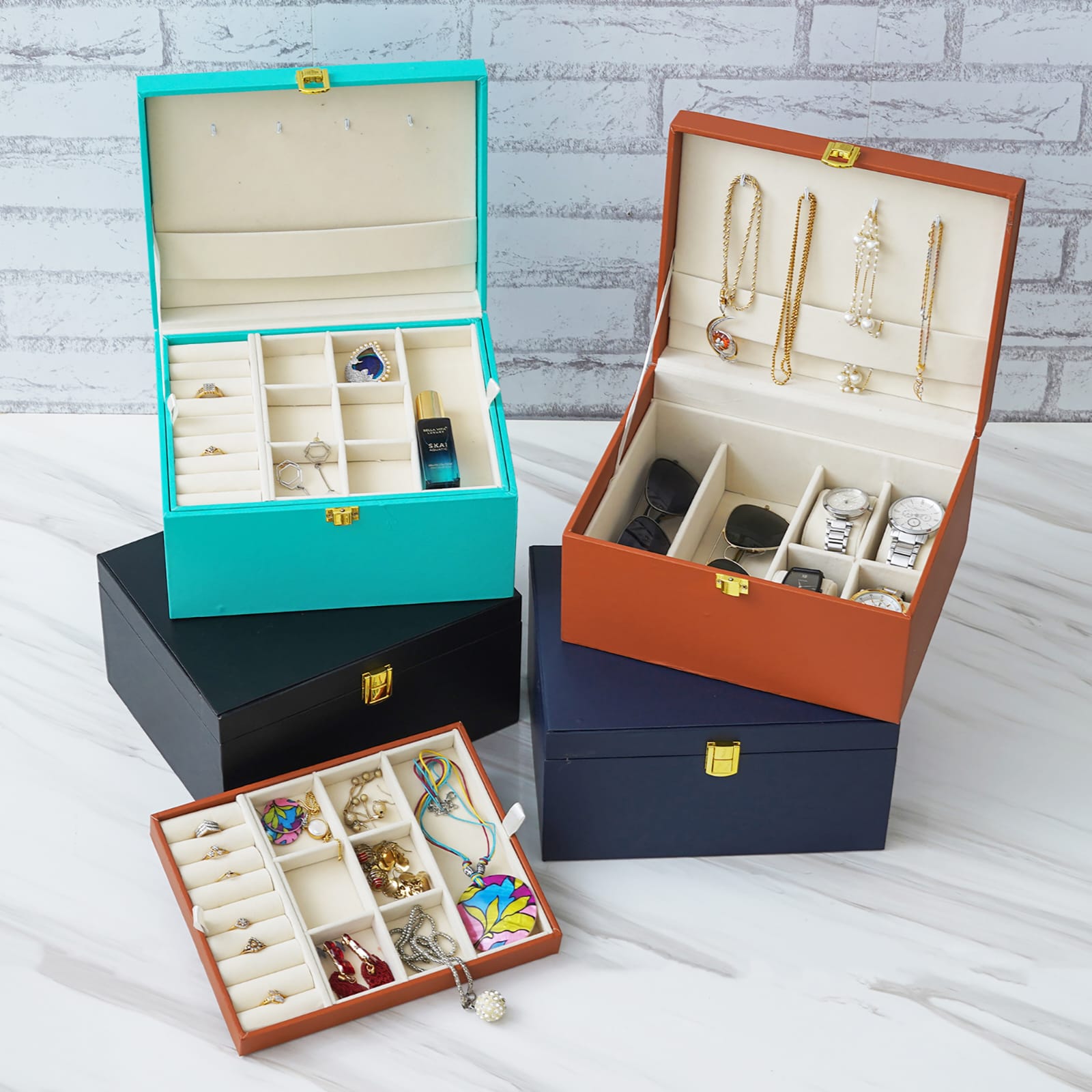 Premium Vanity Box Combo - RB60 A/B - Raksha Bandhan Special - The Gifting Era -rakhi gift for bhaiya bhabhi, personalised vanity box rakhi combo, vanity box with rakhi, couple rakhi gift set, raksha bandhan gift hamper, rakhi roli chawal combo, customised vanity box gift, bhaiya bhabhi rakhi set, rakhi 2025 hamper