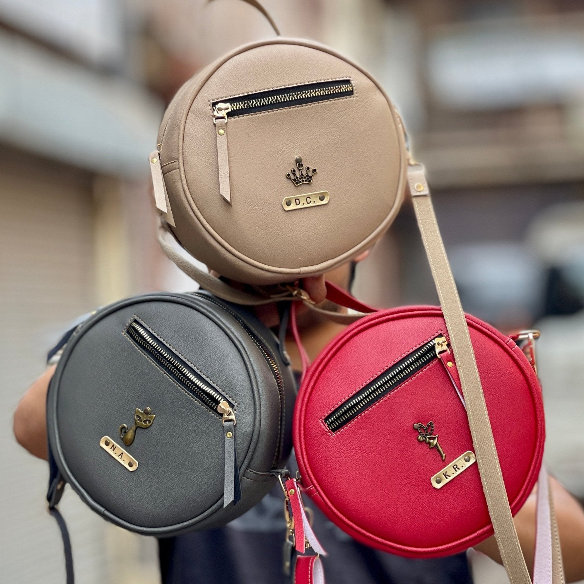 Personalised Circular Sling Bag - CSB - The Gifting Era