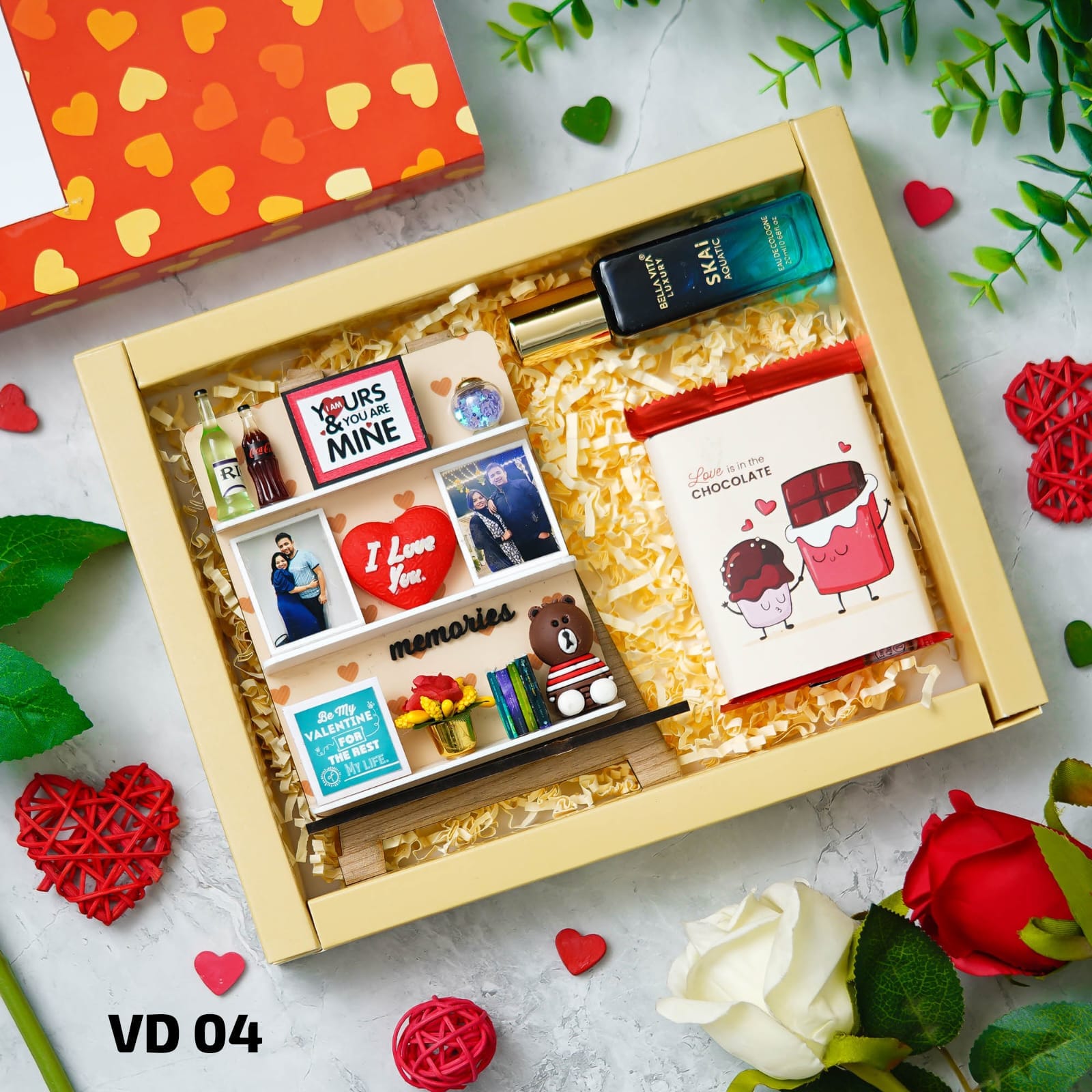 Personalised Easel Mini Valentines Gift Hamper - VD04 - The Gifting Era