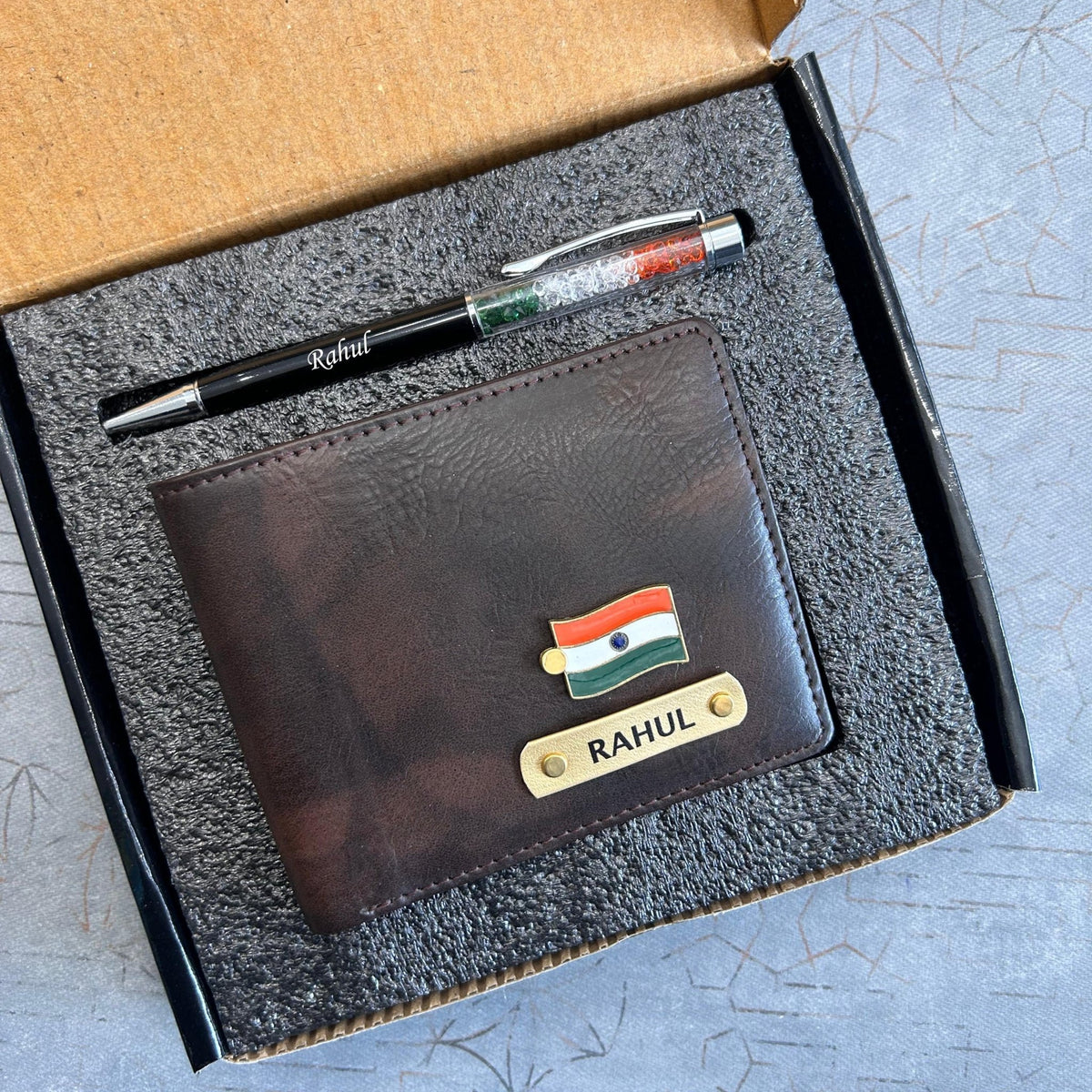 Personalised Indian Tiranga Themed Turbo Mens Wallet & Crystal Pen - The Gifting Era