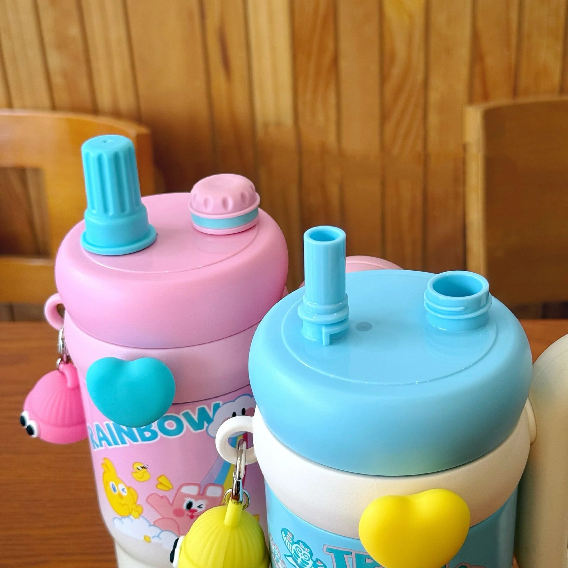 Personalised Kids Rainbow Sip Tumbler with Double Wall Vacuum Hot & Cold - Leakproof - 900 ML - The Gifting Era