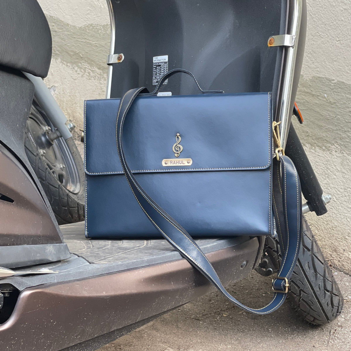 Personalised Laptop Bag - LB - The Gifting Era