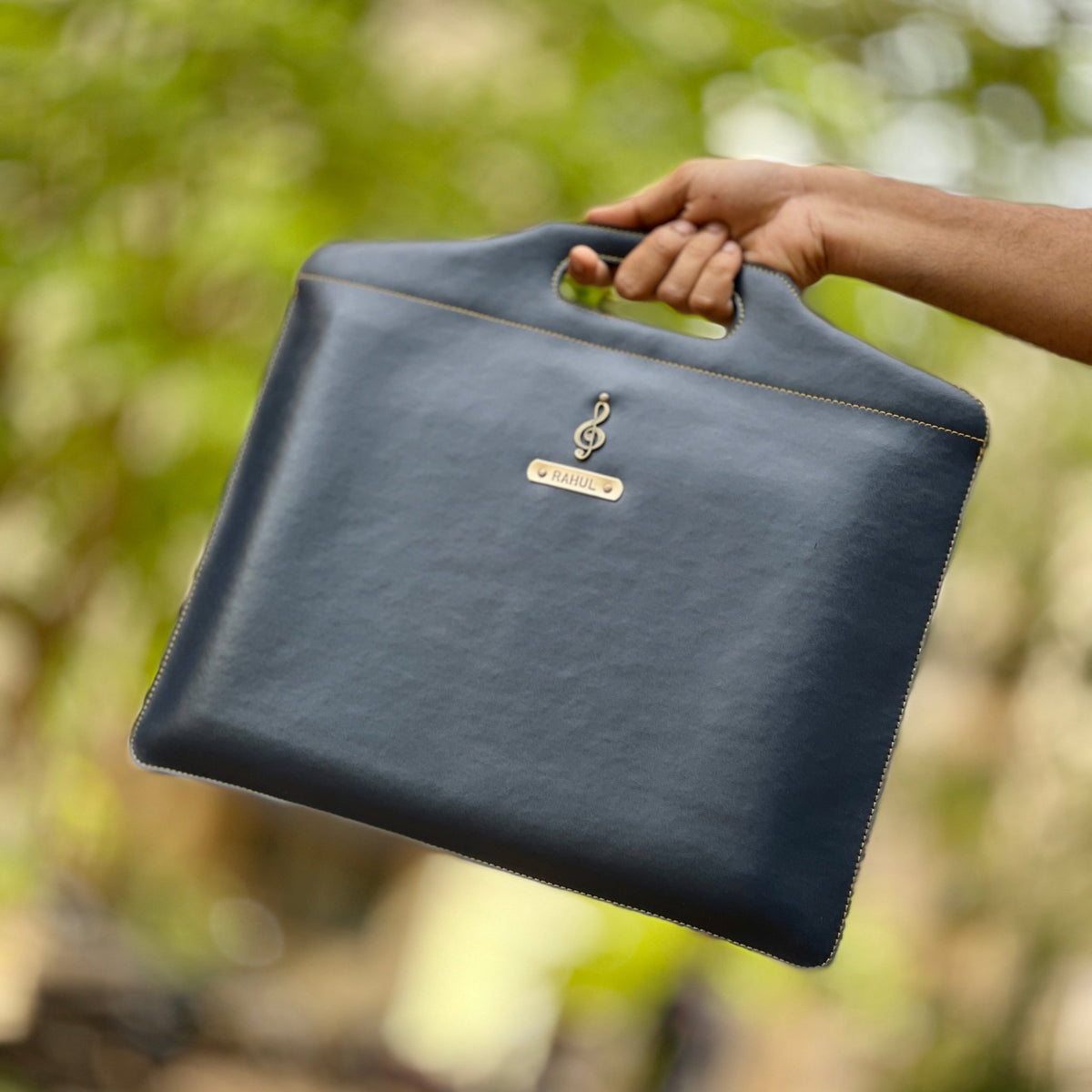 Personalised Laptop Holder - LH - The Gifting Era