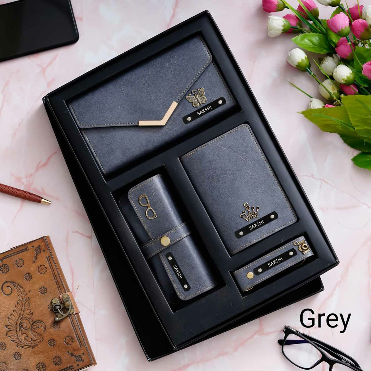 Personalised Premium Imported Leather Set of 4 for Women's - The Gifting Era