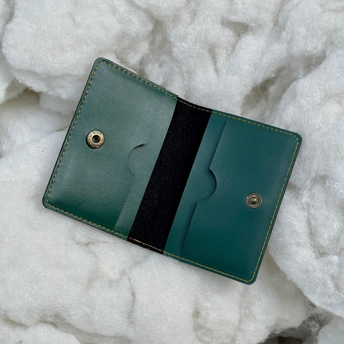 Personalised Unisex Sleek Wallet - USW - The Gifting Era